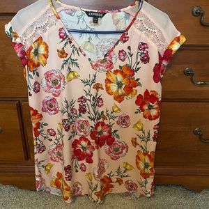 Floral top